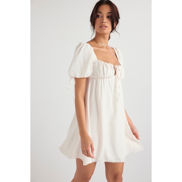 NEW House of CB Princess Dress Ivory Large+ (XL) with Plus Cup - Picture 9 of 17